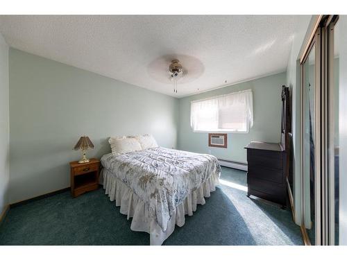 5213 47 Street, Lloydminster, AB - Indoor Photo Showing Bedroom