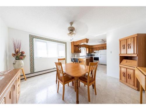 5213 47 Street, Lloydminster, AB - Indoor Photo Showing Dining Room