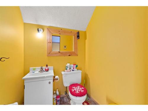 214 2Nd Ave West, Maidstone, SK - Indoor