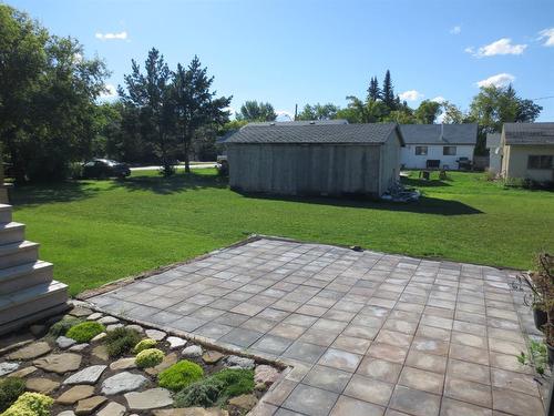 214 2Nd Ave West, Maidstone, SK - Outdoor With Backyard