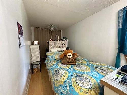 5031 47 Street, Mannville, AB - Indoor Photo Showing Bedroom
