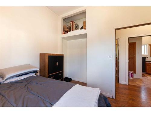 18 3 Avenue Se, Marshall, SK - Indoor Photo Showing Bedroom