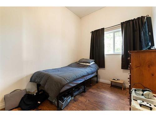 18 3 Avenue Se, Marshall, SK - Indoor Photo Showing Bedroom