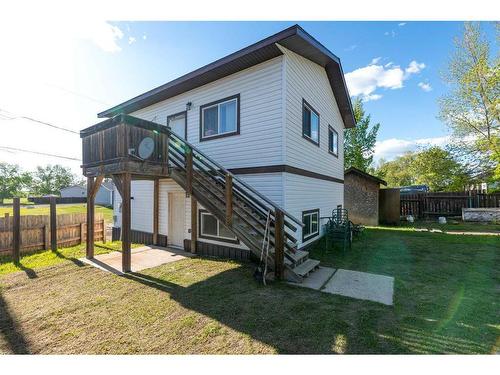 18 3 Avenue Se, Marshall, SK - Outdoor