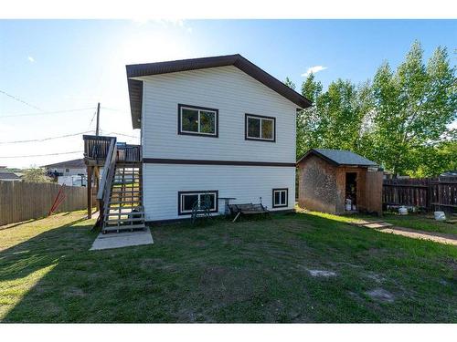 18 3 Avenue Se, Marshall, SK - Outdoor With Exterior