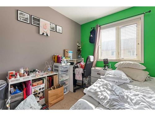 8-1407 53 Avenue, Lloydminster, AB - Indoor Photo Showing Bedroom