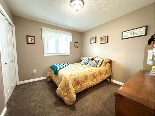 5218 61 Street, Vermilion, AB - Indoor Photo Showing Bedroom