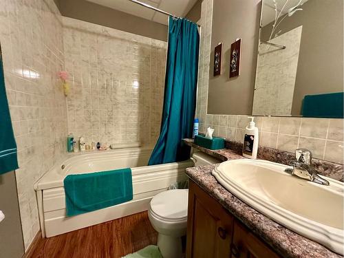 5218 61 Street, Vermilion, AB - Indoor Photo Showing Bathroom