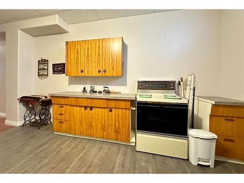 5218 61 Street, Vermilion, AB - Indoor Photo Showing Kitchen
