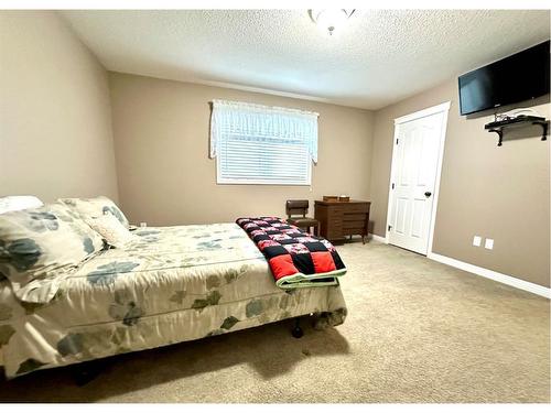 5218 61 Street, Vermilion, AB - Indoor Photo Showing Bedroom