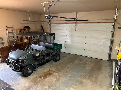 5203 64 Street, Vermilion, AB - Indoor Photo Showing Garage