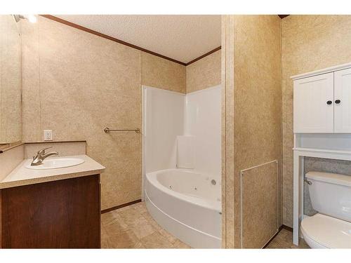 208 4 Avenue West, Maidstone, SK - Indoor Photo Showing Bathroom