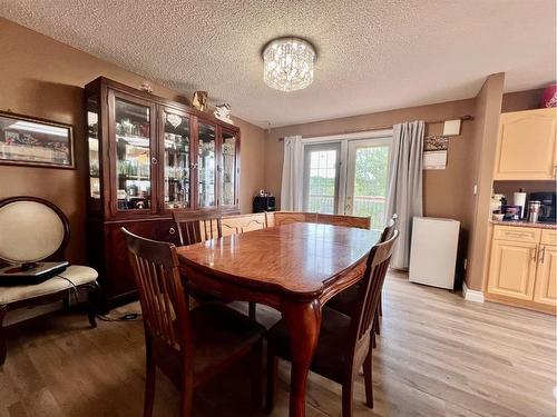 18 Combs Drive, Rural Wainwright No. 61, M.D. Of, AB - Indoor Photo Showing Dining Room