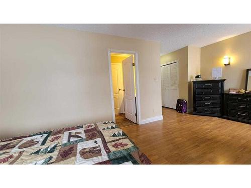 412 1 Street, Paradise Hill, SK - Indoor Photo Showing Bedroom