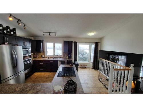 412 1 Street, Paradise Hill, SK - Indoor Photo Showing Kitchen