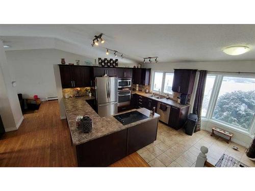 412 1 Street, Paradise Hill, SK - Indoor Photo Showing Kitchen