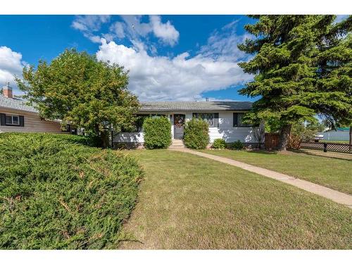 5503 50 Avenue, Lloydminster, AB - Outdoor