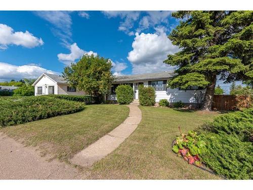 5503 50 Avenue, Lloydminster, AB - Outdoor