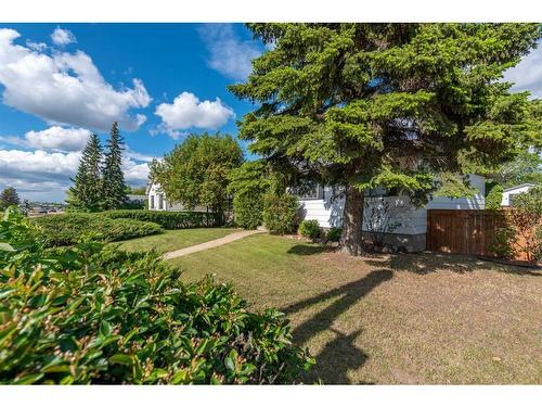 5503 50 Avenue, Lloydminster, AB - Outdoor