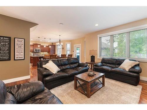 1605 53A Avenue Close, Lloydminster, AB - Indoor Photo Showing Dining Room