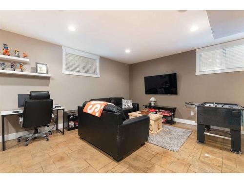 1605 53A Avenue Close, Lloydminster, AB - Indoor Photo Showing Other Room