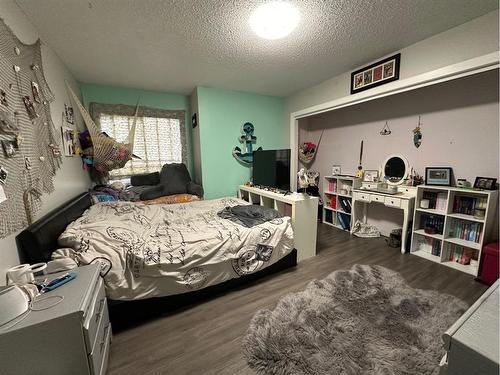 5501 43 Street, Provost, AB - Indoor Photo Showing Bedroom