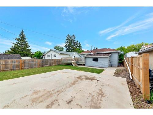 5624 51A Street, Lloydminster, AB - Outdoor