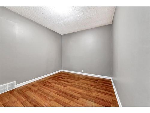 5624 51A Street, Lloydminster, AB - Indoor Photo Showing Other Room