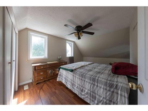 490037 Rr 20, Rural Vermilion River, County Of, AB - Indoor Photo Showing Bedroom