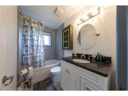 490037 Rr 20, Rural Vermilion River, County Of, AB - Indoor Photo Showing Bathroom