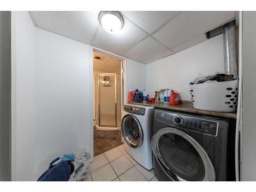 490037 Rr 20, Rural Vermilion River, County Of, AB - Indoor Photo Showing Laundry Room