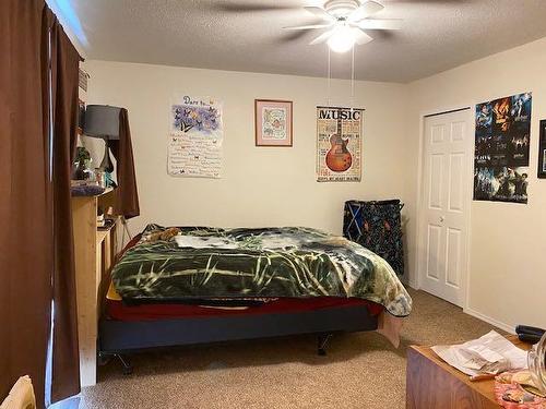 5006 46 Street, Irma, AB - Indoor Photo Showing Bedroom