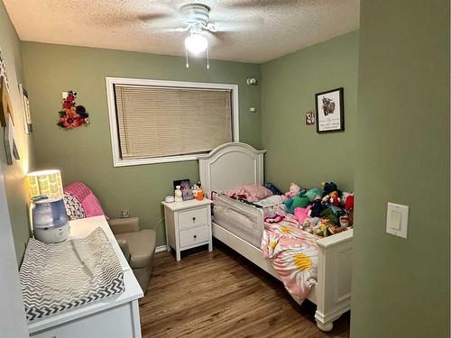 15 Hawkes Street, Marsden, SK - Indoor Photo Showing Bedroom