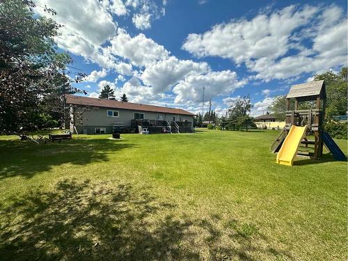 15 Hawkes Street, Marsden, SK - Outdoor