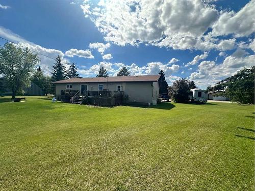 15 Hawkes Street, Marsden, SK - Outdoor