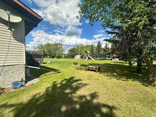 15 Hawkes Street, Marsden, SK - Outdoor