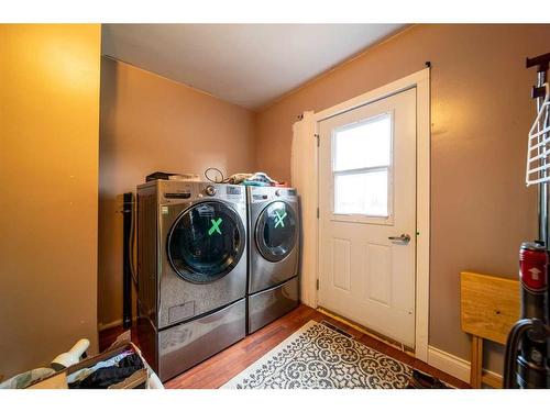 440004 Rge Rd 30, Rural Wainwright No. 61, M.D. Of, AB - Indoor Photo Showing Laundry Room