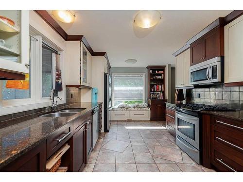 3706 56A Avenue, Lloydminster, AB - Indoor Photo Showing Kitchen With Double Sink