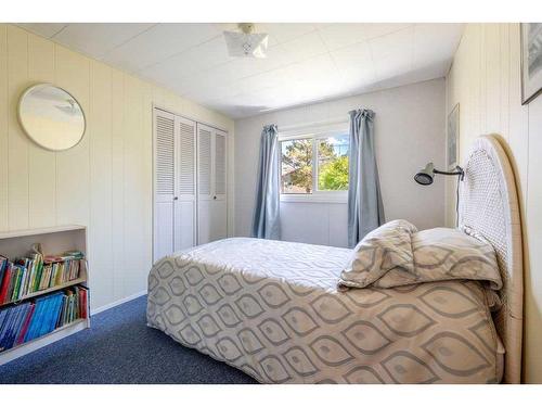 22 Hawkes Street, Marsden, SK - Indoor Photo Showing Bedroom