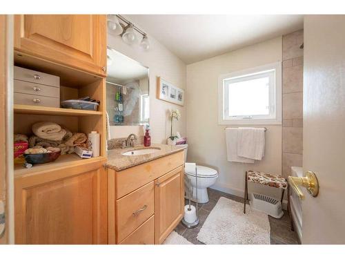 22 Hawkes Street, Marsden, SK - Indoor Photo Showing Bathroom