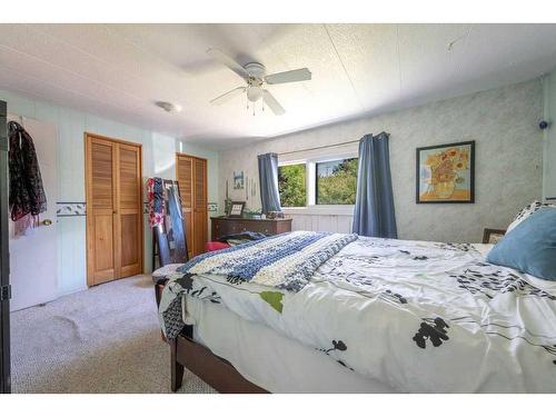 22 Hawkes Street, Marsden, SK - Indoor Photo Showing Bedroom