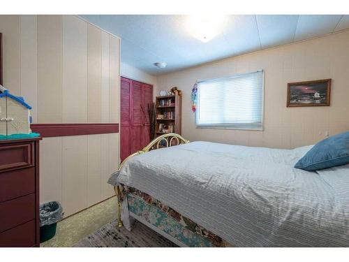 22 Hawkes Street, Marsden, SK - Indoor Photo Showing Bedroom