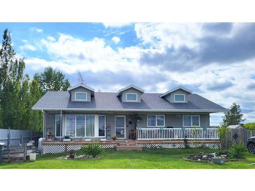 210 & 212 Douglas Place, Waseca, SK - Outdoor With Deck Patio Veranda With Facade