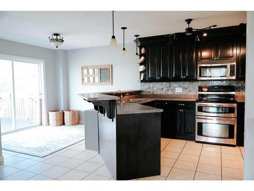 2 Birch Road, Rural Wainwright No. 61, M.D. Of, AB - Indoor Photo Showing Kitchen