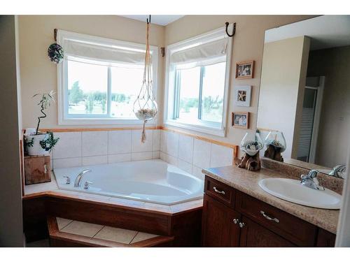 2 Birch Road, Rural Wainwright No. 61, M.D. Of, AB - Indoor Photo Showing Bathroom