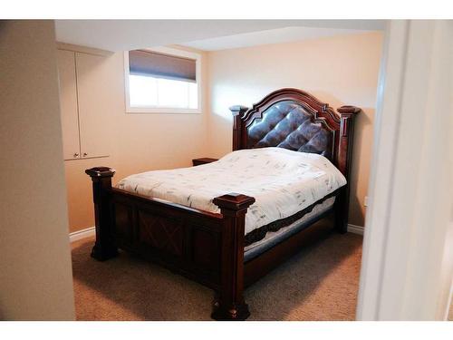 2 Birch Road, Rural Wainwright No. 61, M.D. Of, AB - Indoor Photo Showing Bedroom