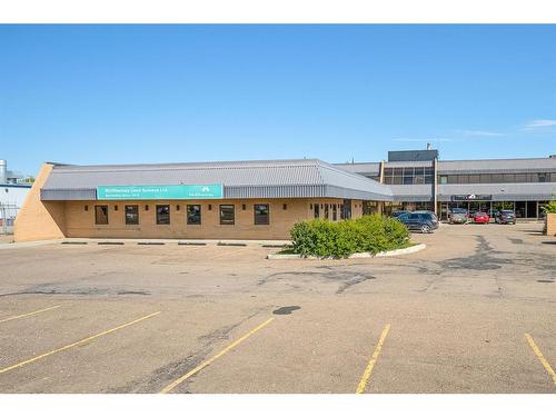 Unit 116-5704 44 Street, Lloydminster, AB 