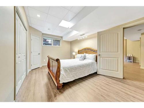 1620 53A Avenue Close, Lloydminster, AB - Indoor Photo Showing Bedroom