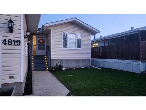 4819 3 Avenue, Chauvin, AB - Outdoor