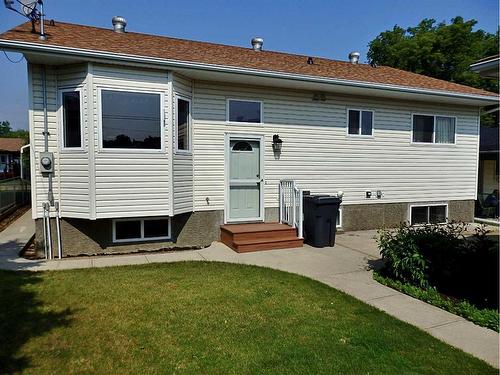 5115 51 Street, Mannville, AB - Outdoor With Exterior